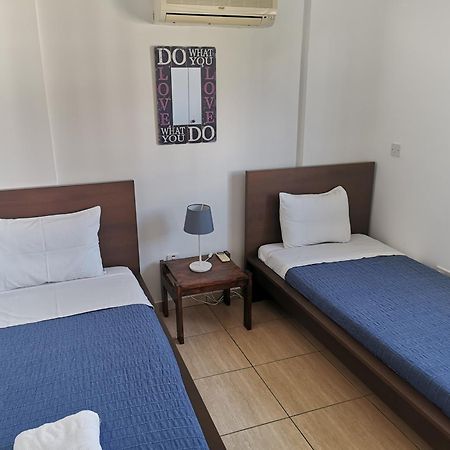 Carisa Downtown With Rooftop Pool Larnaca Exterior photo