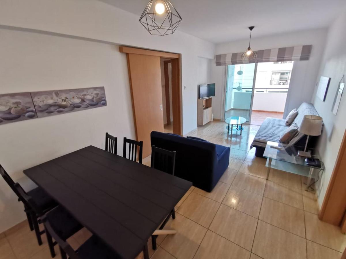 Carisa Downtown With Rooftop Pool Larnaca Exterior photo