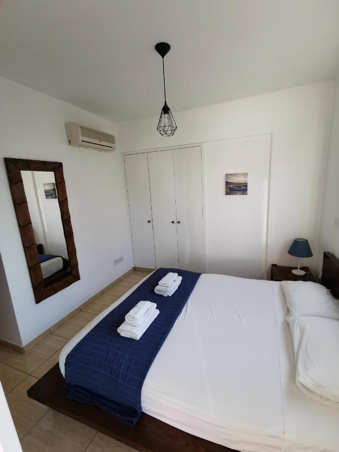Carisa Downtown With Rooftop Pool Larnaca Exterior photo