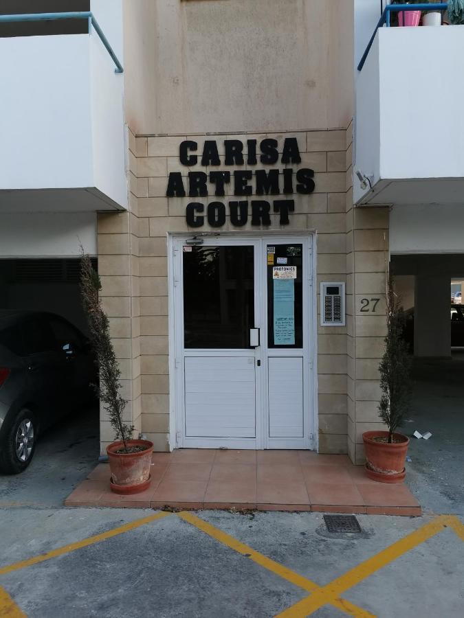 Carisa Downtown With Rooftop Pool Larnaca Exterior photo